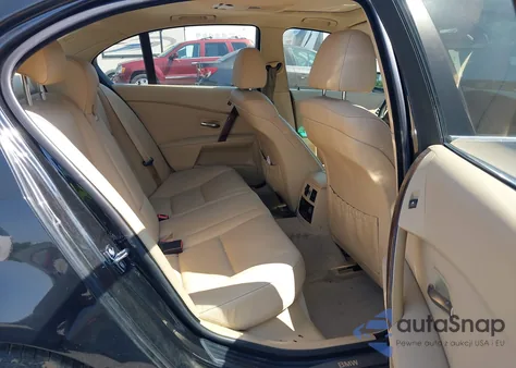 2007 BMW 530I из США, поврежденный, VIN WBANE73517CM55811